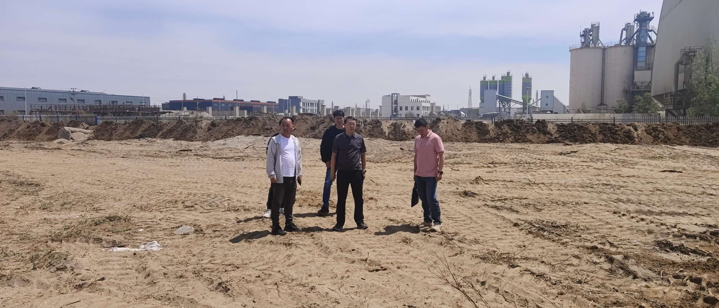 1721703741098091564.jpg auto