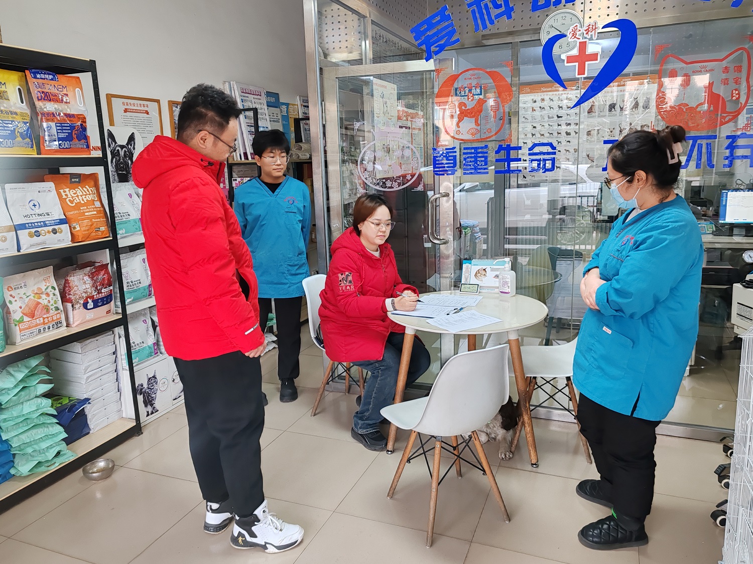 1737617683638051474.jpg auto