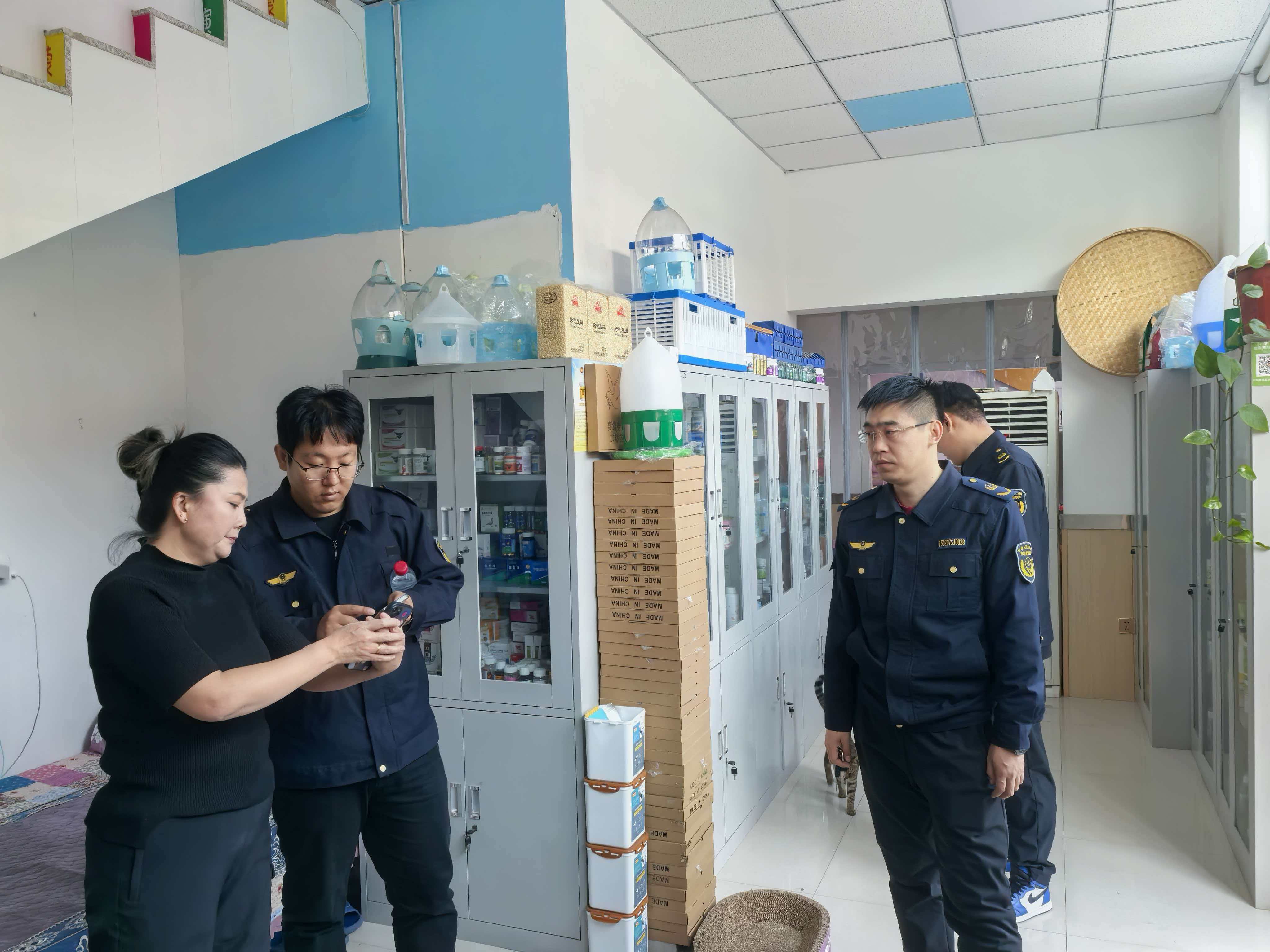 1761526354081019593.jpg auto