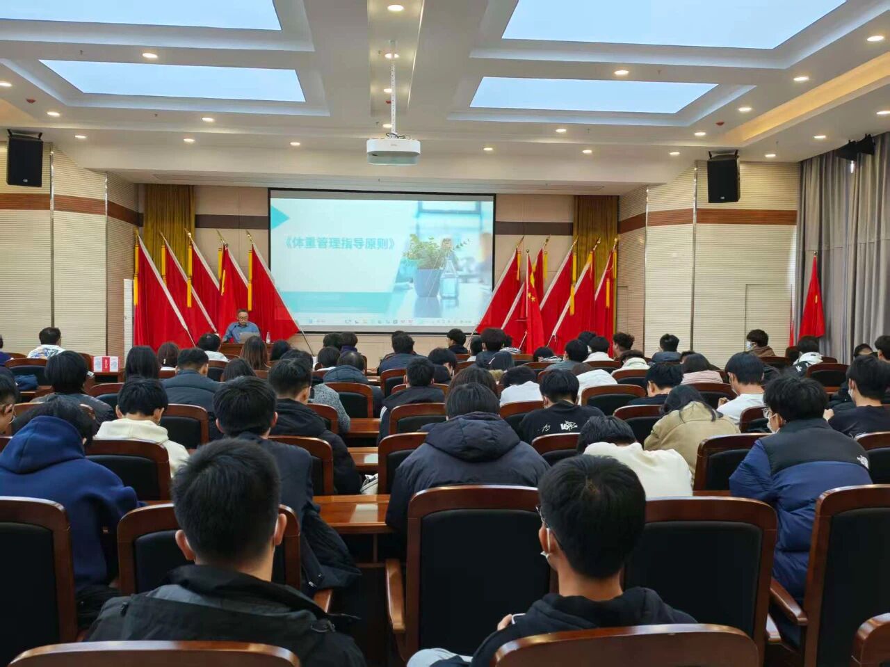 1763711250862038538.jpg auto