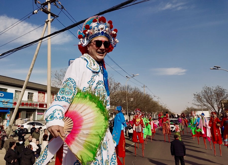 1771985601141000255.jpg auto