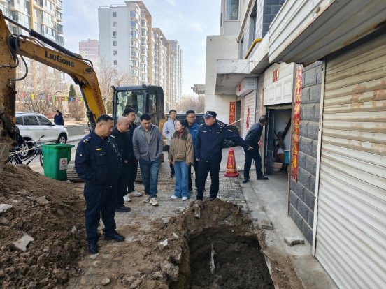 06e1dc6c395b435ea2a821ab925c338f